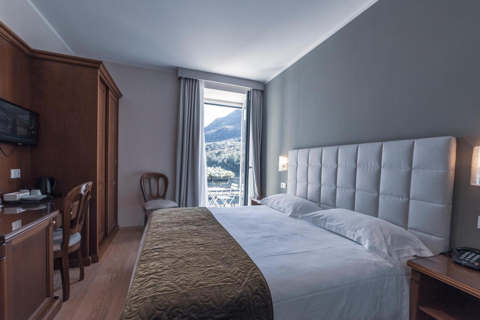 Hotel Due Palme Mergozzo Exterior photo